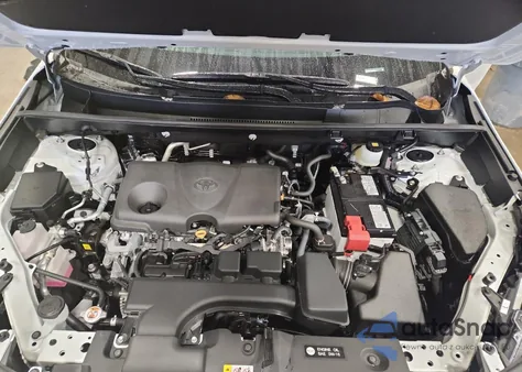 2025 Toyota Rav4 Xle Premium z USA, uszkodzony, nr VIN 2T3A1RFV5SW532013